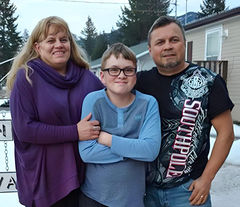 THE BEAR CHLW 93.1 BARRIERE, BC RADIO STATION